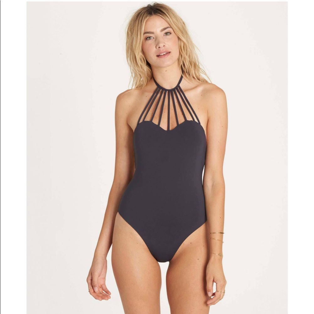Billabong 🌊 size L swim suit. One piece. Black.
